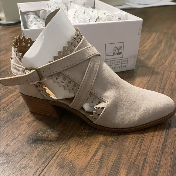 Tonya Booties - Picture 4 of 4